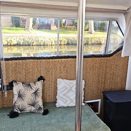 Botel Le Mydol Sejour Atypique Et Unique Sur Un Bateau Castelnaudary